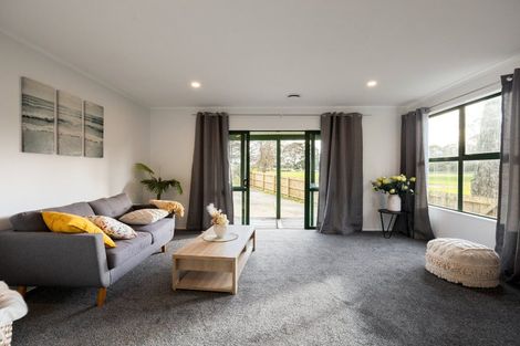 Photo of property in 11a Trigg Place, Bader, Hamilton, 3206