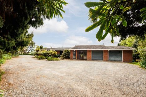 Photo of property in 279 Tararua Road, Levin, 5571