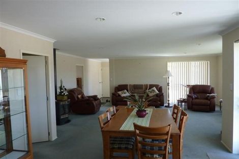 Photo of property in 6 Chancery Close, Hamilton East, Hamilton, 3216