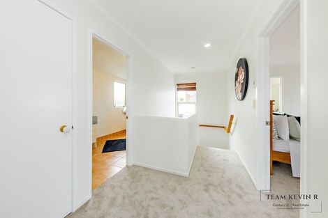 Photo of property in 47b Redoubt Road, Goodwood Heights, Auckland, 2105