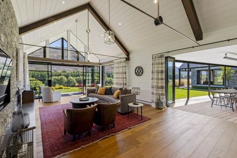 Photo of property in 11 Dalgleish Lane, Arrowtown, Queenstown, 9371