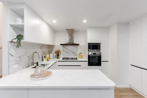 Photo of property in 124 Kyle Road, Greenhithe, Auckland, 0632