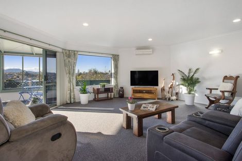 Photo of property in 16 Donegal Place, Katikati, 3129