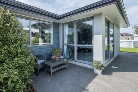 Photo of property in 11 Waipunahau Road, Waikanae, 5036