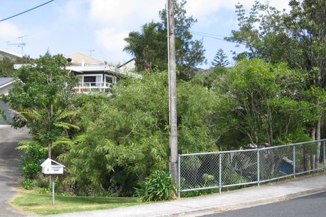 Photo of property in 2/2 Heathcote Road, Castor Bay, Auckland, 0620