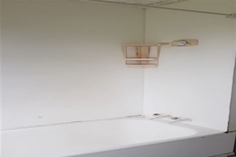 Photo of property in 44 Chamberlain Road, Massey, Auckland, 0614