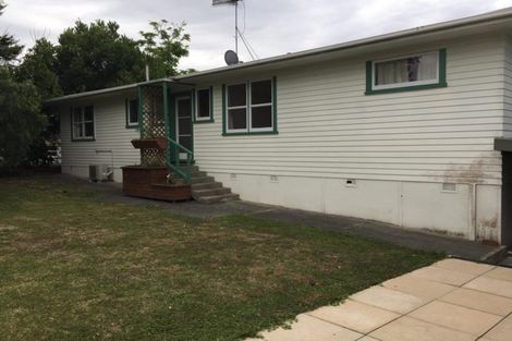 Photo of property in 3 La Trobe Street, Pakuranga Heights, Auckland, 2010