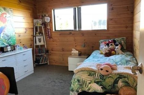 Photo of property in 264 State Highway 16, Kumeu, 0892