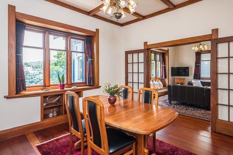 Photo of property in 43 Fairview Crescent, Kelburn, Wellington, 6012