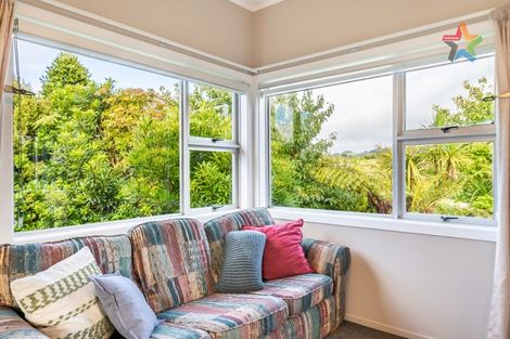 Photo of property in 54 Poto Road, Normandale, Lower Hutt, 5010
