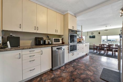 Photo of property in 3 Surrey Street, Stratford, 4332