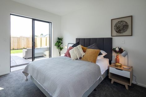 Photo of property in 2 Flotilla Place, Long Bay, Auckland, 0630