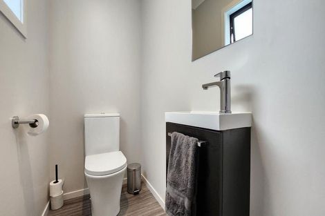 Photo of property in 24 Hokioi Drive, Kenepuru, Porirua, 5022