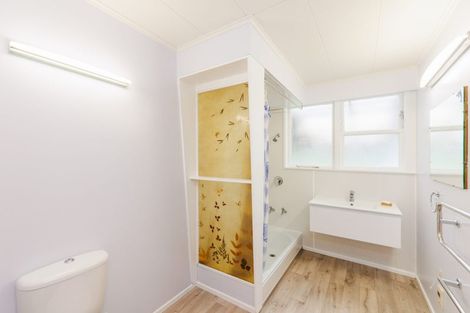 Photo of property in 27 Parkland Crescent, Terrace End, Palmerston North, 4410