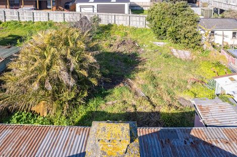 Photo of property in 10 Morgan Street, Castlecliff, Whanganui, 4501
