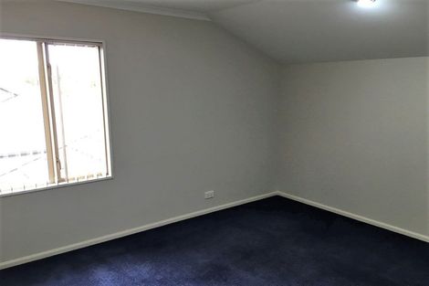 Photo of property in 18 Scarlet Lane, Redwood, Christchurch, 8051