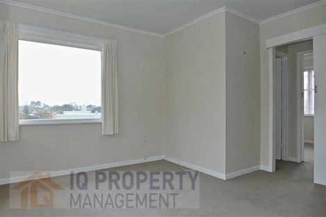 Photo of property in 1/15 East Coast Road, Milford, Auckland, 0620