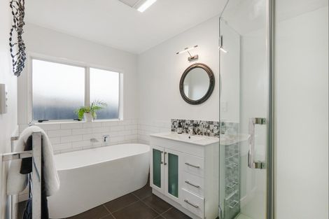 Photo of property in 48 Kilimanjaro Drive, Northpark, Auckland, 2013