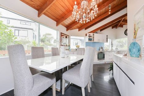 Photo of property in 41 Hythe Terrace, Mairangi Bay, Auckland, 0630