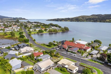 Photo of property in 49b Wallis Street, Raglan, 3225