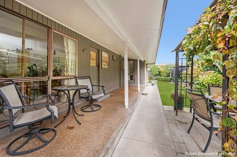 Photo of property in 72 Puketapu Road, Taradale, Napier, 4112
