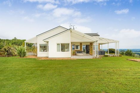 Photo of property in 333 Ngahere Park Road, Turitea, Palmerston North, 4472