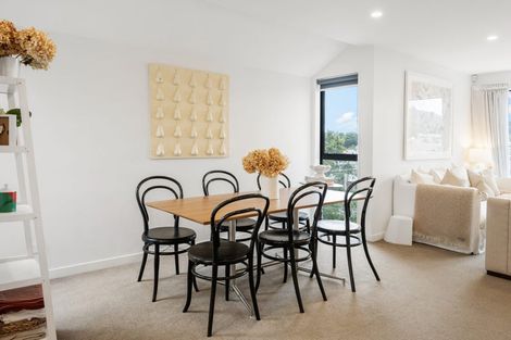 Photo of property in 10 Stanley Street, Berhampore, Wellington, 6023