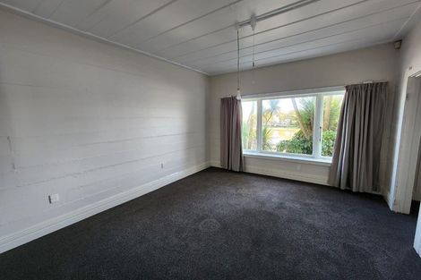 Photo of property in 53 Anzac Parade, Durie Hill, Whanganui, 4500