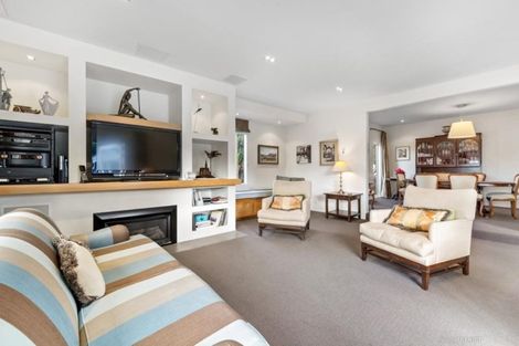 Photo of property in 3 Homewood Avenue, Karori, Wellington, 6012