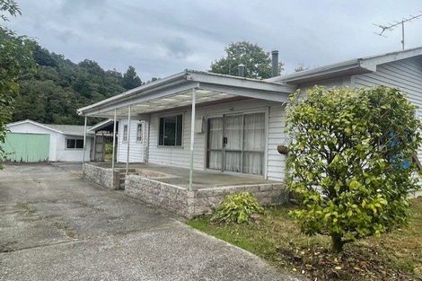 Photo of property in 67 Main Road, Harihari, 7884