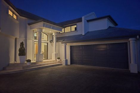 Photo of property in 33 Ruapehu Drive, Fitzherbert, Palmerston North, 4410