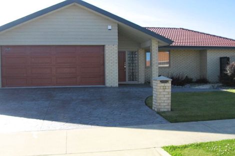 Photo of property in 62 Mounter Avenue, Northwood, Christchurch, 8051