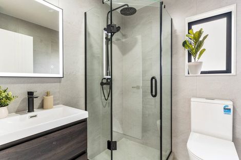 Photo of property in 43b Mirrabooka Avenue, Botany Downs, Auckland, 2010