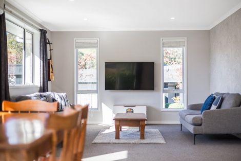 Photo of property in 31 Banks Boulevard, Whitby, Porirua, 5024