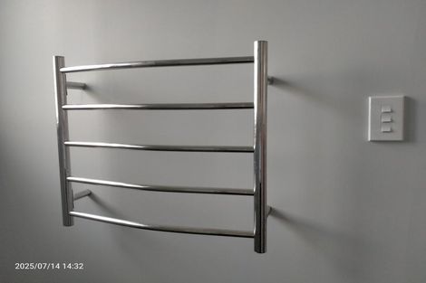 Photo of property in 4 Durham Crescent, Fairfield, Lower Hutt, 5011