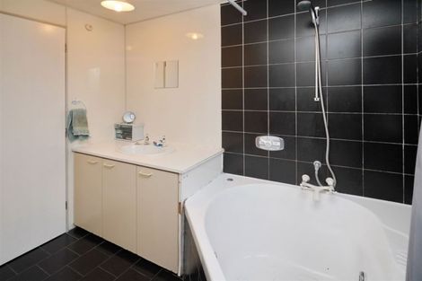 Photo of property in 64 Dunns Avenue, The Pines Beach, 7630