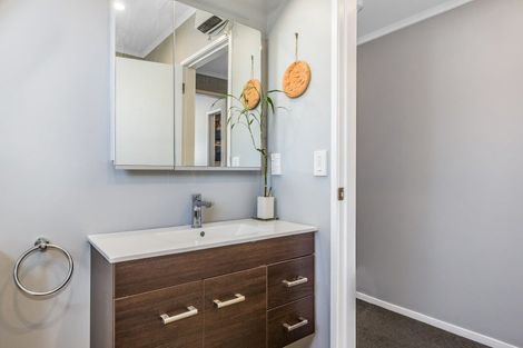 Photo of property in 33 Margaret Road, Raumati Beach, Paraparaumu, 5032