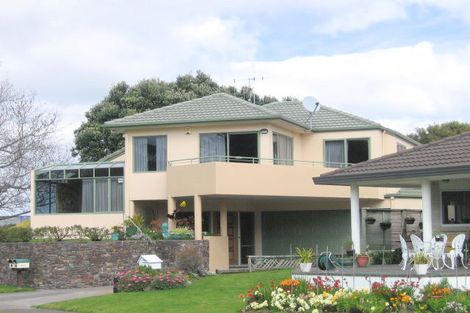 Photo of property in 22 Fairway Avenue, Mount Maunganui, 3116