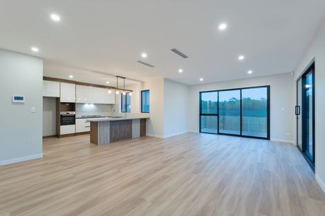 Photo of property in 12 Kiokio Place, Swanson, Auckland, 0614