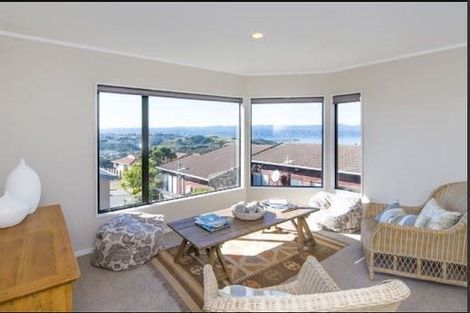 Photo of property in 31 Nalanda Crescent, Broadmeadows, Wellington, 6035