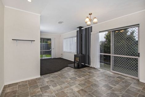 Photo of property in 12a Simons Street, Kensington, Whangarei, 0112