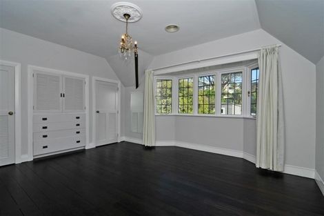 Photo of property in 15 Roscoe Terrace, Wadestown, Wellington, 6012