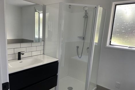 Photo of property in 1/24 Contessa Drive, Glenfield, Auckland, 0629