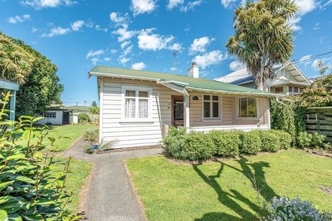 Photo of property in 10 Cavell Place, Gonville, Whanganui, 4501