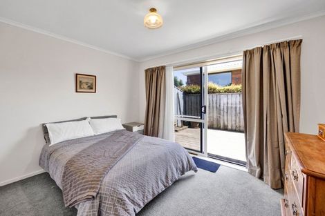 Photo of property in 20 Sackville Street, Fitzroy, New Plymouth, 4312