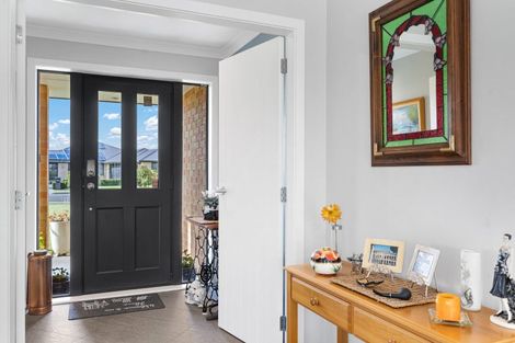 Photo of property in 13 Feist Street, Carterton, 5713