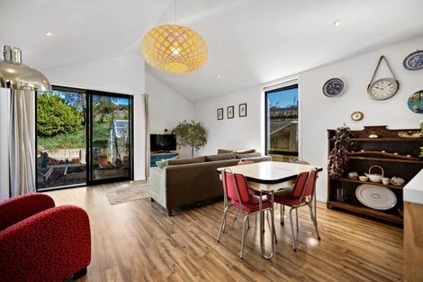 Photo of property in 2 Huxley Place, Lake Hayes, Queenstown, 9304