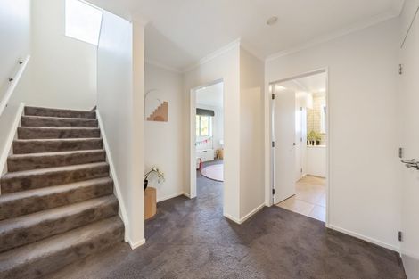 Photo of property in 17 Sumner Terrace, Aotea, Porirua, 5024