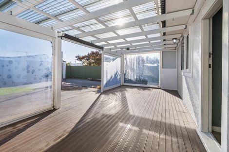 Photo of property in 18 Leeds Street, Milson, Palmerston North, 4414