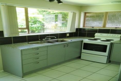 Photo of property in 3/38 Ballater Place, Highland Park, Auckland, 2010